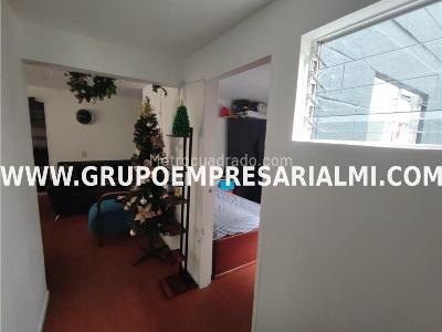 Apartamento en venta en La Milagrosa, Medellín · foto 8 de 20
