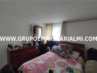 Apartamento en venta en La Milagrosa, Medellín · foto 11 de 20