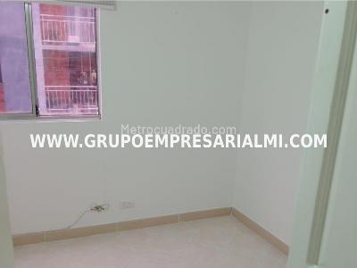 Apartamento de 3 alcobas en venta en Las Flores, Envigado, 64 m² · foto 8 de 20