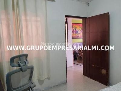 Casa de 4 alcobas en venta en Castilla, Medellín, 105 m² · foto 8 de 20