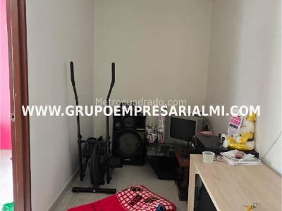 Casa de 4 alcobas en venta en Castilla, Medellín, 105 m² · foto 9 de 20