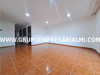 Apartamento de 3 alcobas en venta en El Trianon, Envigado, 89 m² · foto 1 de 15