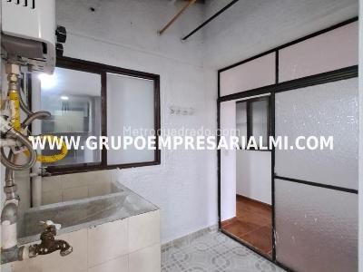 Apartamento de 3 alcobas en venta en El Trianon, Envigado, 89 m² · foto 4 de 15