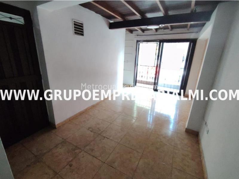 Apartamento Dúplex Funcional de 3 Alcobas en La Floresta