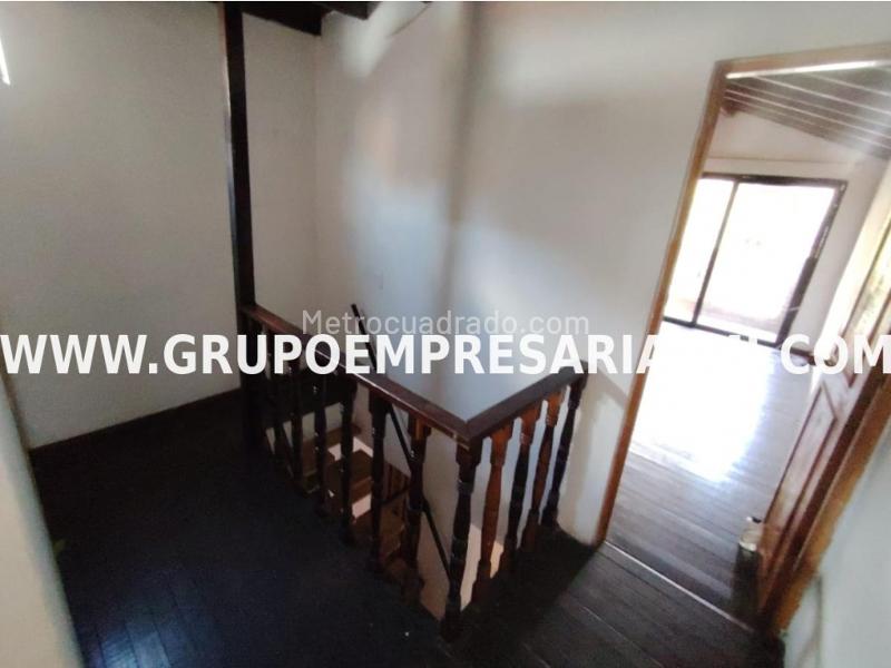 Apartamento Dúplex Funcional de 3 Alcobas en La Floresta - 8