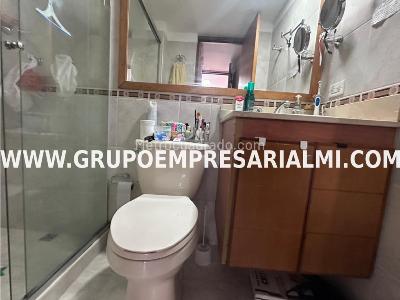 Apartamento de 3 alcobas en arriendo en El Poblado, Medellín, 95 m² · foto 6 de 15