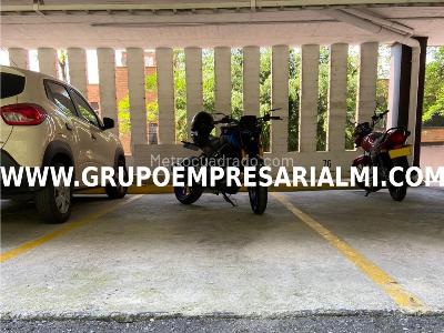 Apartaestudio en venta en El Poblado, Medellín, 77 m² · foto 18 de 20
