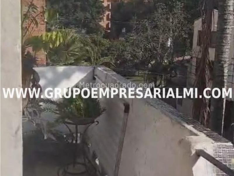 Apartamento de 2 Alcobas en La América (3er Piso) - 4