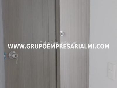 Apartamento de 3 alcobas en venta en Madera, Bello, 55 m² · foto 6 de 20