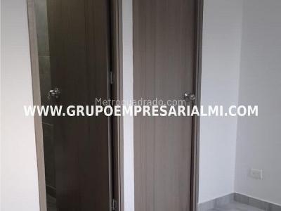 Apartamento de 3 alcobas en venta en Madera, Bello, 55 m² · foto 10 de 20
