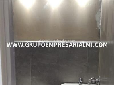 Apartamento de 3 alcobas en venta en Madera, Bello, 55 m² · foto 13 de 20