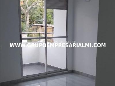 Apartamento de 3 alcobas en venta en Madera, Bello, 55 m² · foto 19 de 20