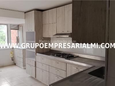 Apartamento en venta en Suramericana, Medellín · foto 3 de 20