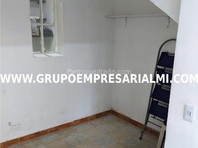 Casa de 2 alcobas en venta en El Chagualo, Medellín, 67 m² · foto 18 de 20