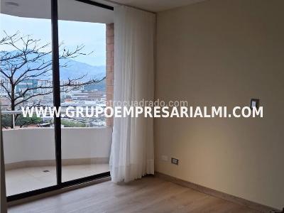 Apartaestudio en venta en El Poblado, Medellín, 43 m² · foto 9 de 20