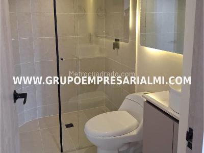 Apartaestudio en venta en El Poblado, Medellín, 43 m² · foto 12 de 20