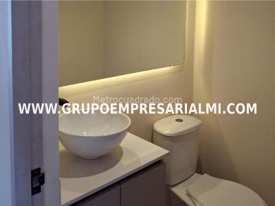 Apartaestudio en venta en El Poblado, Medellín, 43 m² · foto 17 de 20