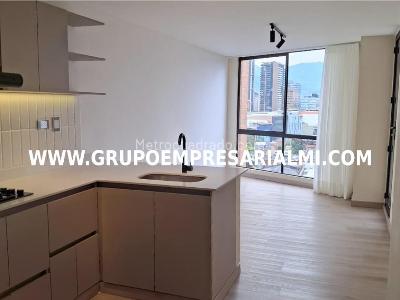 Apartaestudio en venta en El Poblado, Medellín, 43 m² · foto 18 de 20