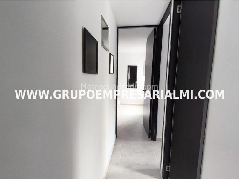 Furnished 3BR Apartment for Rent in Ciudad del Río, Medellín - 8