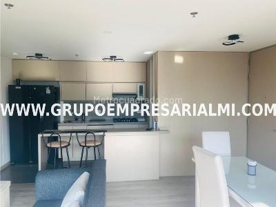 Apartamento en venta en El Poblado, Medellín · foto 2 de 20