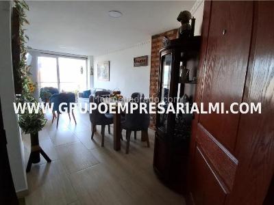 Apartamento en venta en El Poblado, Medellín · foto 2 de 20