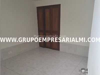 Casa de 5 alcobas en arriendo en Laureles, Medellín, 400 m² · foto 16 de 20