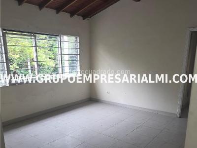 Casa de 5 alcobas en arriendo en Laureles, Medellín, 400 m² · foto 8 de 20