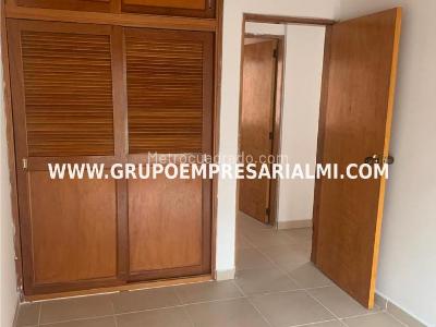 Casa de 3 alcobas en venta en Los Alcazares, Sabaneta, 92 m² · foto 12 de 20