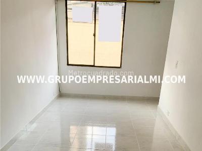Casa de 3 alcobas en venta en Los Alcazares, Sabaneta, 92 m² · foto 13 de 20