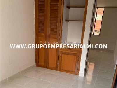 Casa de 3 alcobas en venta en Los Alcazares, Sabaneta, 92 m² · foto 17 de 20