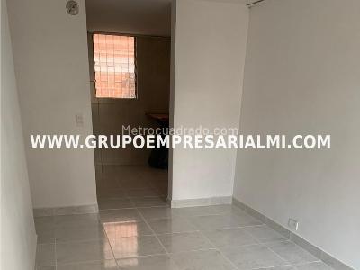 Casa de 3 alcobas en venta en Los Alcazares, Sabaneta, 92 m² · foto 7 de 20