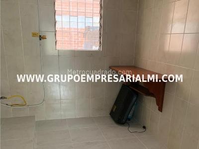 Casa de 3 alcobas en venta en Los Alcazares, Sabaneta, 92 m² · foto 8 de 20