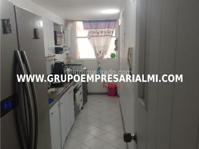 Apartamento en venta en La America, Medellín · foto 13 de 20
