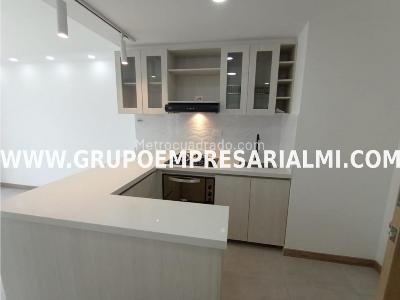 Apartamento de 2 alcobas en venta en San Jose, Sabaneta, 54 m² · foto 6 de 20