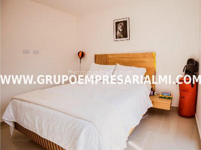 Apartamento de 3 alcobas en venta en La Inmaculada, Envigado, 112 m² · foto 12 de 20