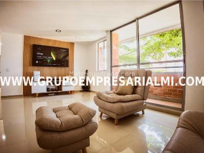 Apartamento de 3 alcobas en venta en La Inmaculada, Envigado, 112 m² · foto 3 de 20