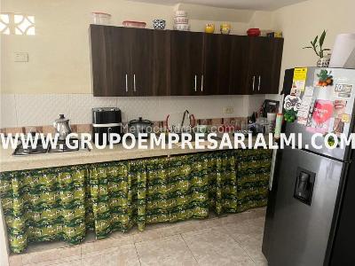 Apartamento en venta en Robledo, Medellín · foto 3 de 20