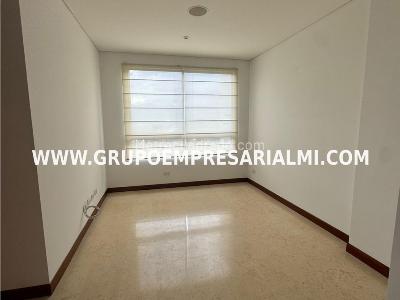 Apartamento de 3 alcobas en arriendo en Los Balsos, Medellín, 280 m² · foto 15 de 20