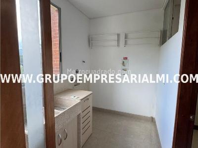 Apartamento de 3 alcobas en arriendo en Los Balsos, Medellín, 280 m² · foto 18 de 20