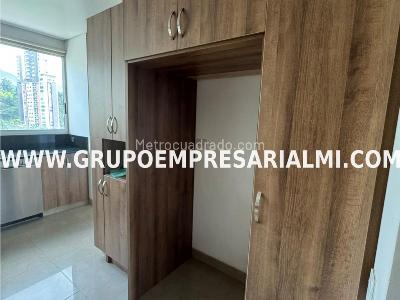 Apartamento de 3 alcobas en arriendo en Los Balsos, Medellín, 280 m² · foto 5 de 20
