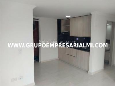 Apartamento de 3 alcobas en venta en Maria Auxiliadora, Sabaneta, 56 m² · foto 17 de 20