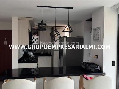Apartamento de 3 alcobas en venta en El Dorado, Envigado, 84 m² · foto 6 de 20