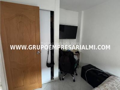Apartamento de 3 alcobas en venta en El Dorado, Envigado, 84 m² · foto 11 de 20