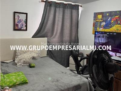 Apartamento de 3 alcobas en venta en El Dorado, Envigado, 84 m² · foto 12 de 20