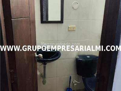 Apartamento de 5 alcobas en venta en Popular, Medellín, 31 m² · foto 13 de 20