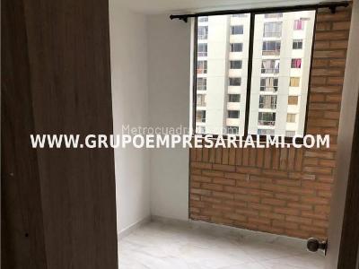 Apartamento de 3 alcobas en venta en Valerias, Bello, 70 m² · foto 5 de 20