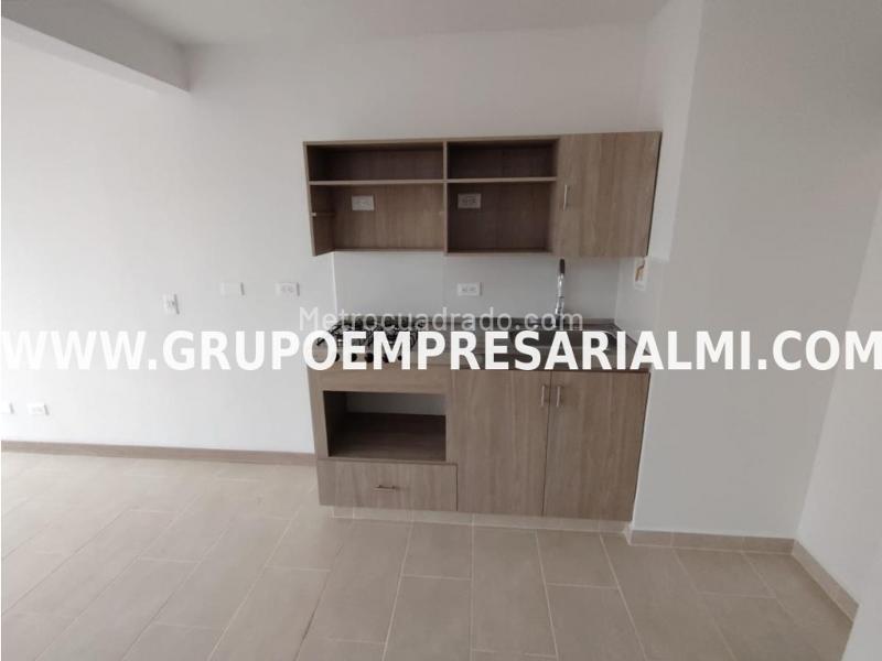 Apartamento de 3 Alcobas con Excelente Vista en Calasanz - 4