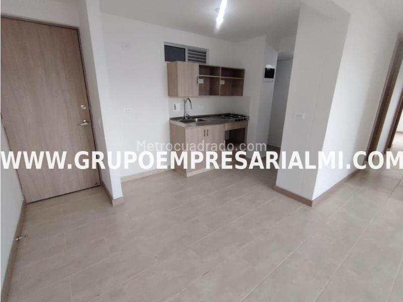 Apartamento de 3 Alcobas en Calasanz, Piso 19 - 2