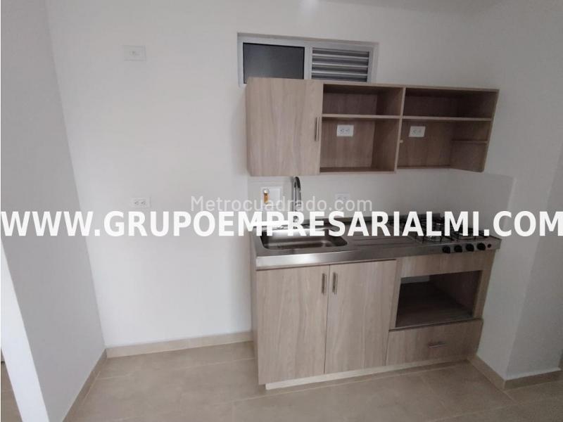 Apartamento de 3 Alcobas en Calasanz, Piso 19 - 3