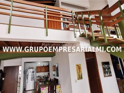 Apartamento de 3 alcobas en venta en El Poblado, Medellín, 189 m² · foto 2 de 20
